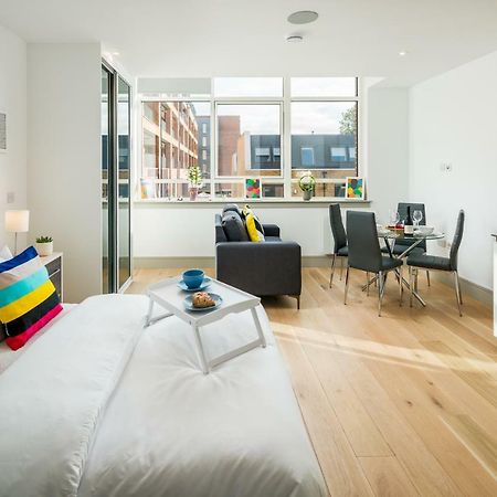 Modern London City Apartment - Victoria Line Exterior foto